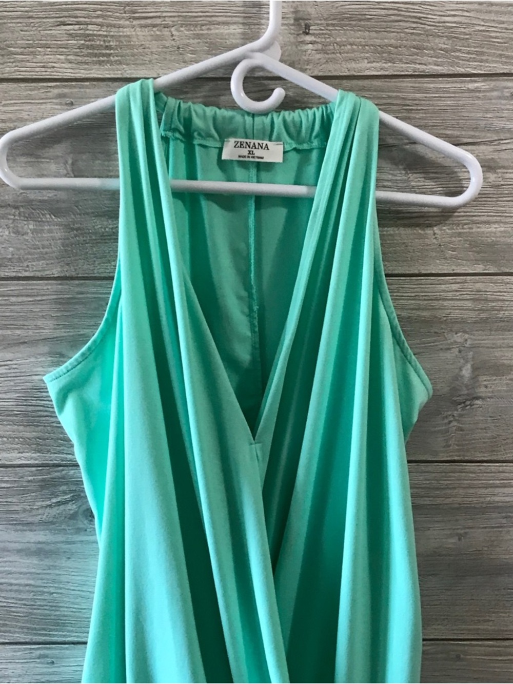 BN Zenana Outfitters Sleeveless Draped V-Neck Surplice Tank Top - Picture 2 of 8